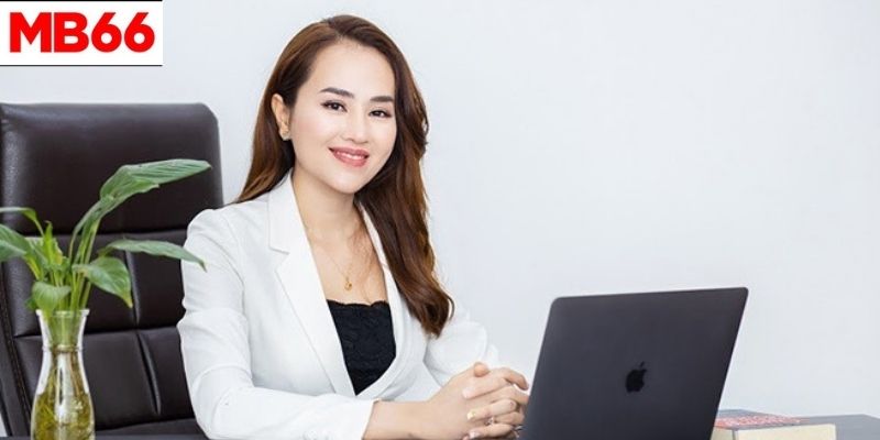 Sơ lược nền tảng học vấn của CEO Hoàng Thị Yến Nhi